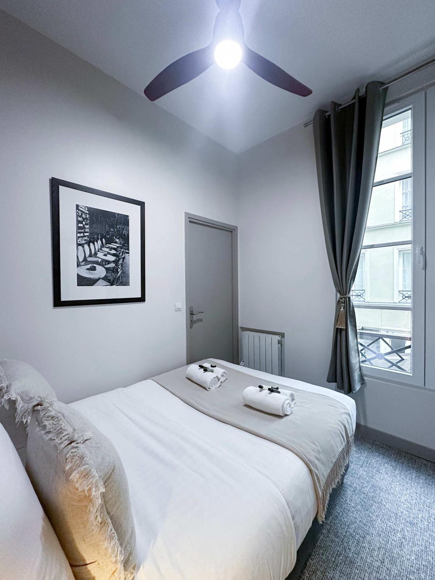 Renovated Champs-Elysees Retreat Lejlighed Paris Eksteriør billede