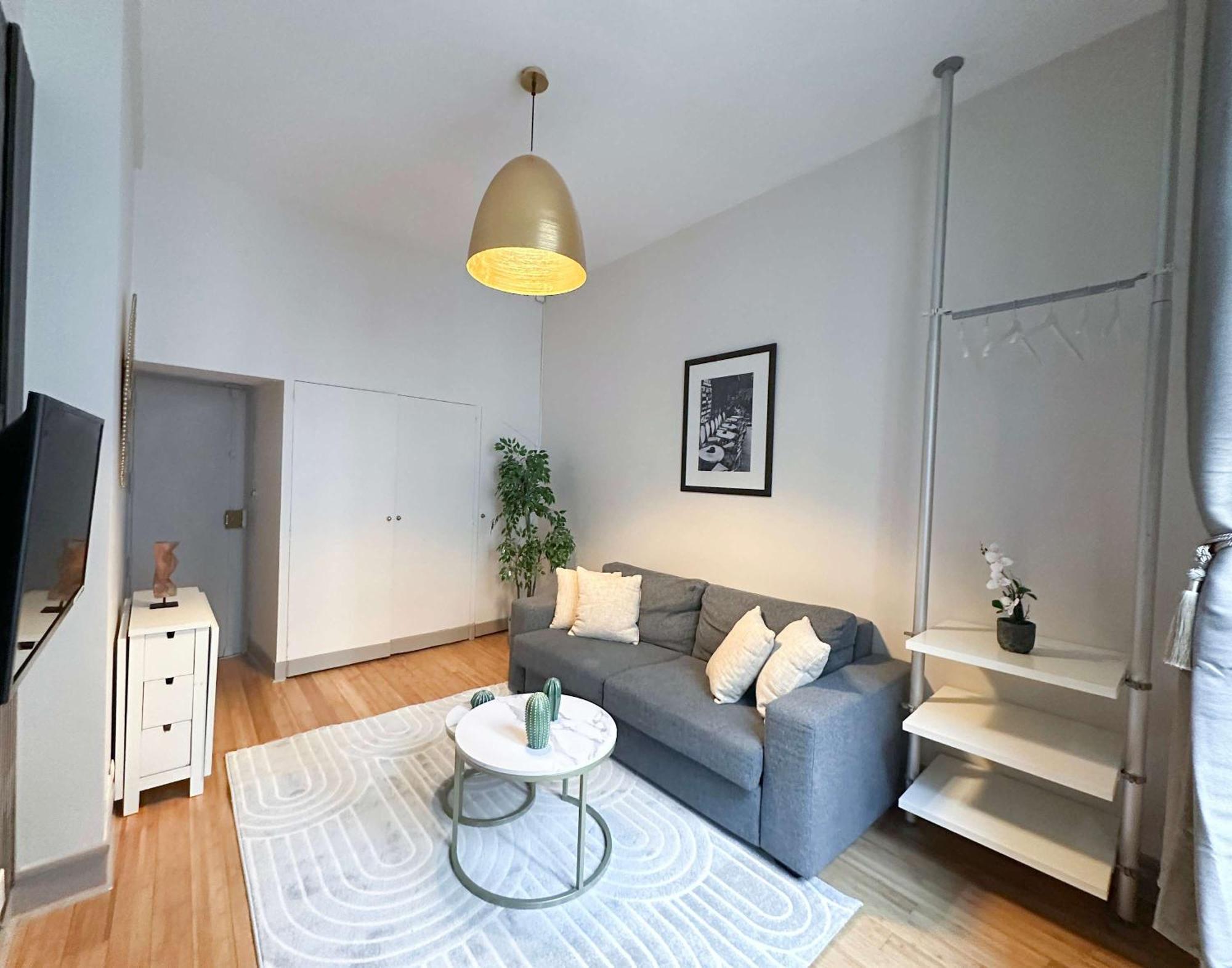 Renovated Champs-Elysees Retreat Lejlighed Paris Eksteriør billede